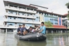 Thái Lan sơ tán dân 10 tỉnh vì lụt