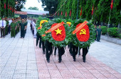 Bình Long - Hớn Quản viếng nghĩa trang nhân dịp kỷ niệm 72 năm ngày Thương binh liệt sỹ