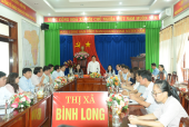 Phó Chủ tịch UBND tỉnh Trần Văn Mi làm việc với thị xã Bình Long về giải ngân vốn đầu tư công