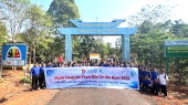 Trường THCS An Lộc B kết nạp 81 Đoàn viên mới