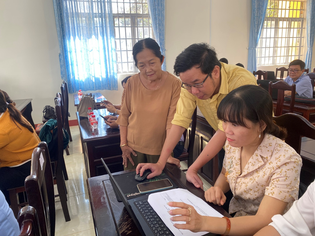 Phú Đức tập huấn phần mềm đánh giá, chấm điểm công nhận “Công dân học tập” năm 2023