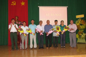 Thanh Phú Thành lập HTX hợp tác chăn nuôi dê xã Thanh Phú