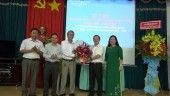 Lãnh đạo Thị xã Bình Long thăm chúc mừng cán bộ nhân viên ngành y tế nhân Ngày thầy thuốc Việt Nam