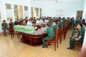 Phó Bí thư Thường trực Thị ủy – Tạ Thu Thủy đi thăm 62 quân nhân dự bị đang huấn luyện tại Tiểu đoàn 4