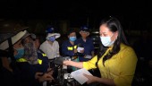Bình Long thăm tặng quà công nhân vệ sinh môi trường