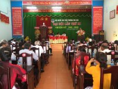Gia đình đại tá Võ Sỹ Lâm trao nhà chữ thập đỏ và tặng học bổng cho học sinh nghèo hiếu học