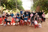 Chi hội nữ kháng chiến phường An Lộc thăm và quà Trung tâm bảo trợ xã hội tỉnh Bình Phước
