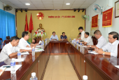 Đoàn kiểm tra công tác bầu cử thị xã làm việc với phường An Lộc, phường Hưng Chiến