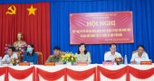 Phó Bí thư Thường trực Tỉnh ủy, Chủ tịch HĐND tỉnh Huỳnh Thị Hằng tiếp xúc cử tri thị xã Bình Long