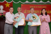 Đảng bộ xã Thanh Lương trao huy hiệu Đảng đợi 3/2 và 19/5 năm 2023