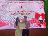 Ủy ban nhân dân phường Phú Đức tổ chức Lễ trao giấy chứng nhận kết hôn