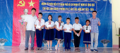 Trao tặng 100 phần quà cho học sinh trường Tiểu học Lê Văn Tám