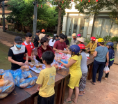 Hội Chữ thập đỏ thị xã Bình Long vận động trao 1500 suất ăn sáng miễn phí cho người lao động