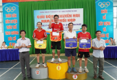 Đội bóng chuyền hơi phường Minh Hưng giải nhất Giải bóng chuyền kỷ niệm ngày tái lập tỉnh Bình Phước