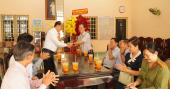 Lãnh đạo thị xã Bình Long thăm, tặng quà các cơ sở tôn giáo nhân lễ Phục sinh