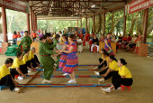 Hội Người cao tuổi thị xã Bình Long - CLB Khiêu vũ dưỡng sinh phường Phú Thịnh tổ chức Chương trình Giao lưu văn hóa văn nghệ chào mừng kỷ niệm 50 năm ngày giải phóng miền Nam thống nhất đất nước