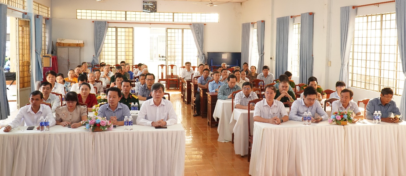 Bình Long phát động phong trào thi đua “chung tay xóa nhà tạm,  nhà dột nát”