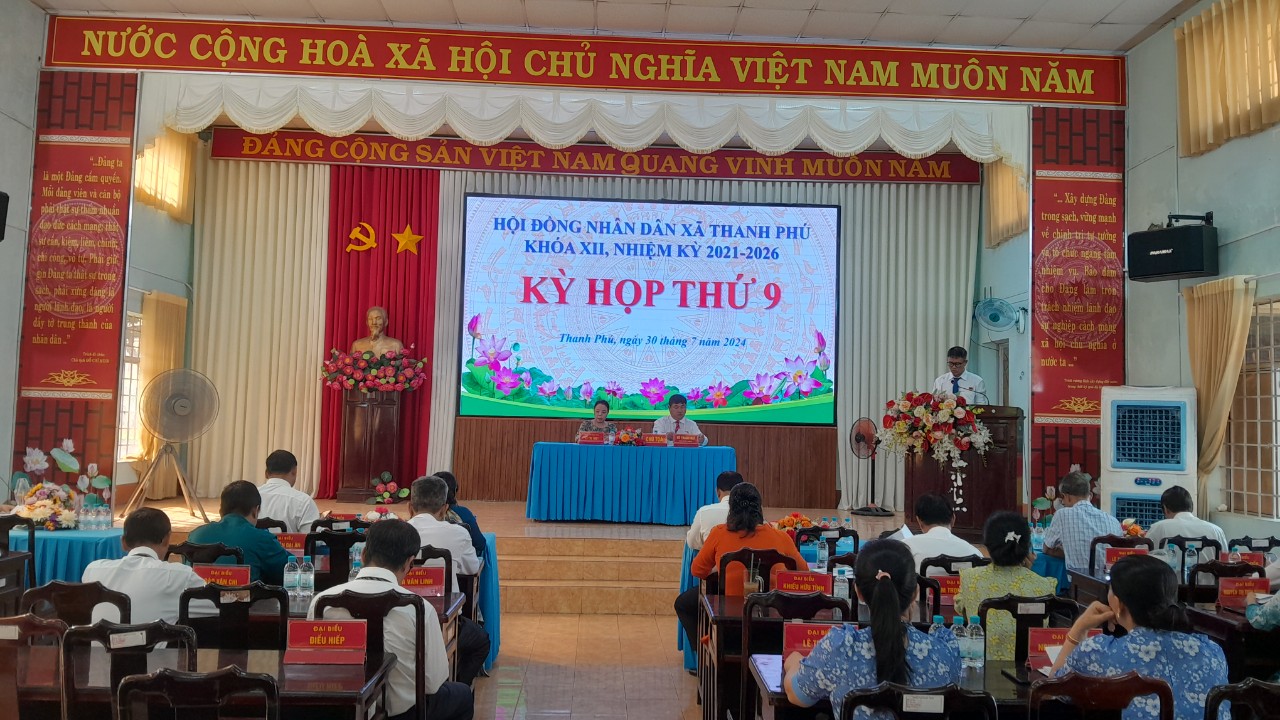 Hình ảnh họp HĐND khóa XII